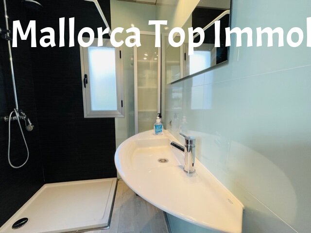 Villa mit Meerblick und permanenter Vermieterlizenz 