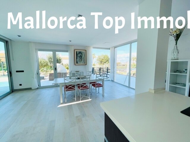 Villa mit Meerblick und permanenter Vermieterlizenz 