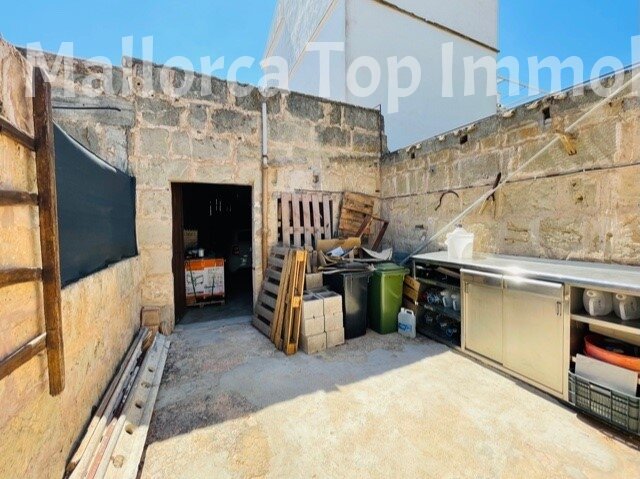 Sanierungsbedürftiges Stadthaus mit vielen Möglichkeiten