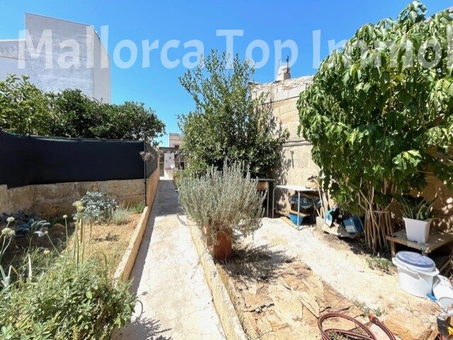 Sanierungsbedürftiges Stadthaus mit vielen Möglichkeiten