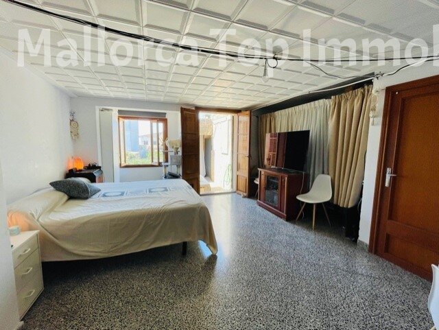 Sanierungsbedürftiges Stadthaus mit vielen Möglichkeiten