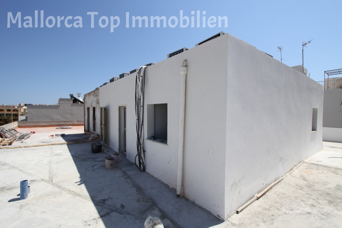 Strandnah gelegenes Apartmenthaus mit Restaurant