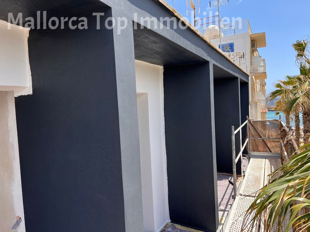 Strandnah gelegenes Apartmenthaus mit Restaurant