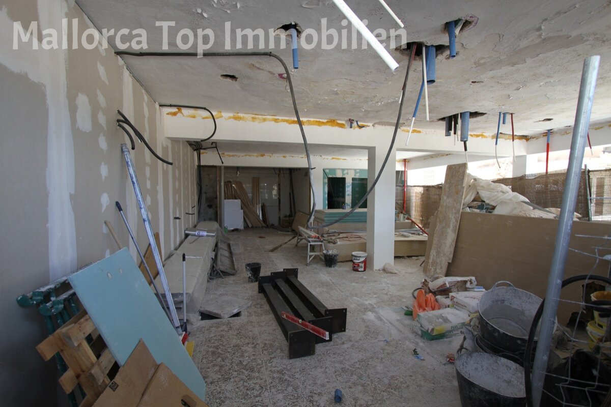 Strandnah gelegenes Apartmenthaus mit Restaurant