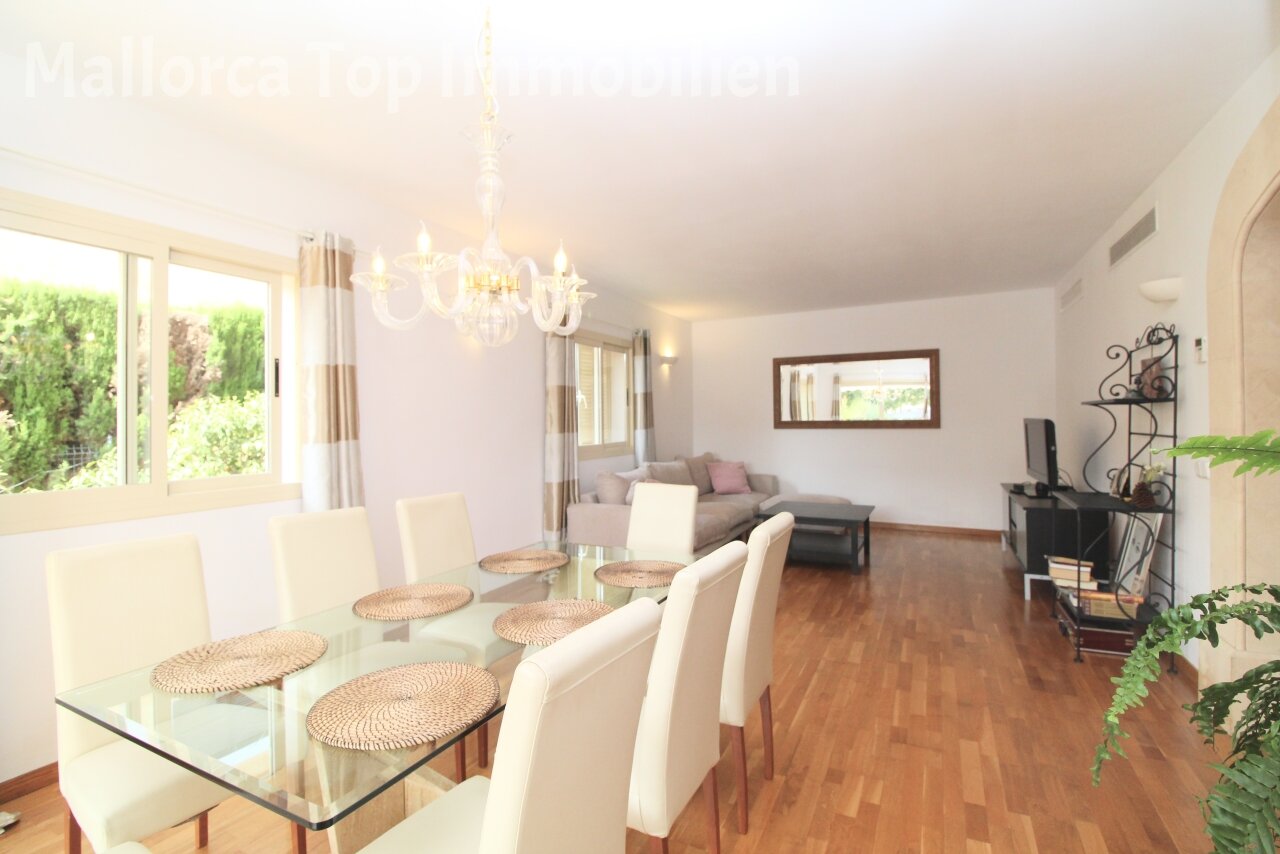 Stilvolle Villa mit Gästewohnung in der Nähe des Beach Clubs Mhares