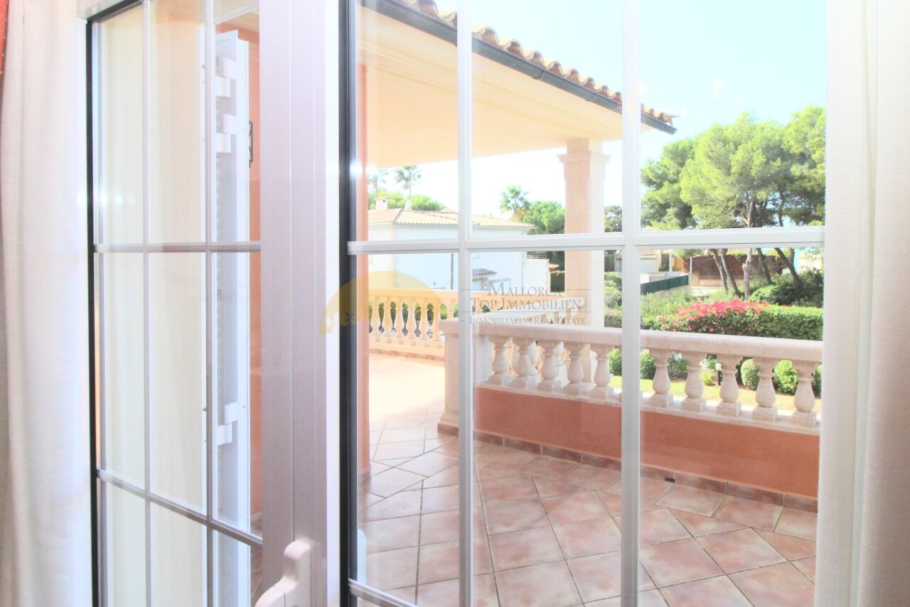 Exklusives Villenanwesen mit Pool und Garage in Maioris