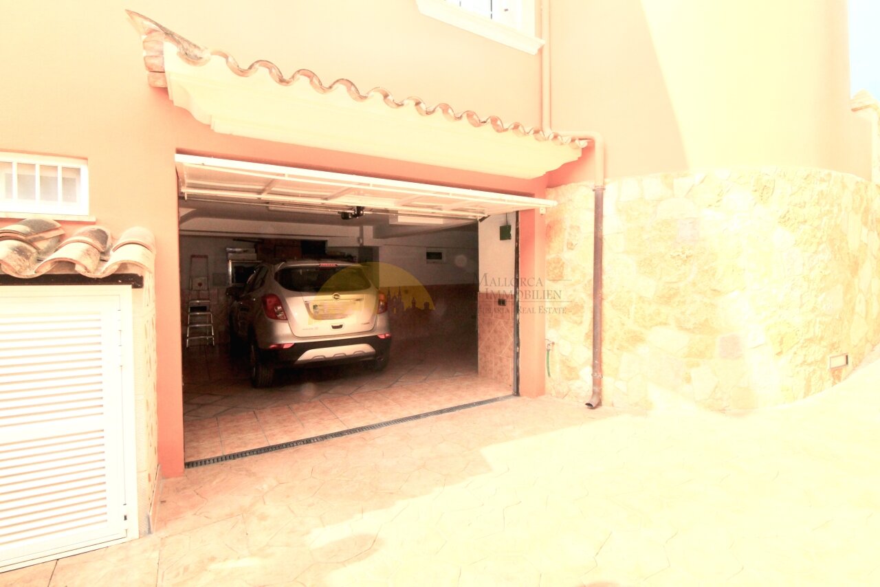 Exklusives Villenanwesen mit Pool und Garage in Maioris