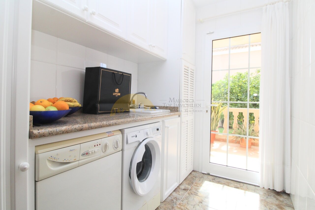 Exklusives Villenanwesen mit Pool und Garage in Maioris