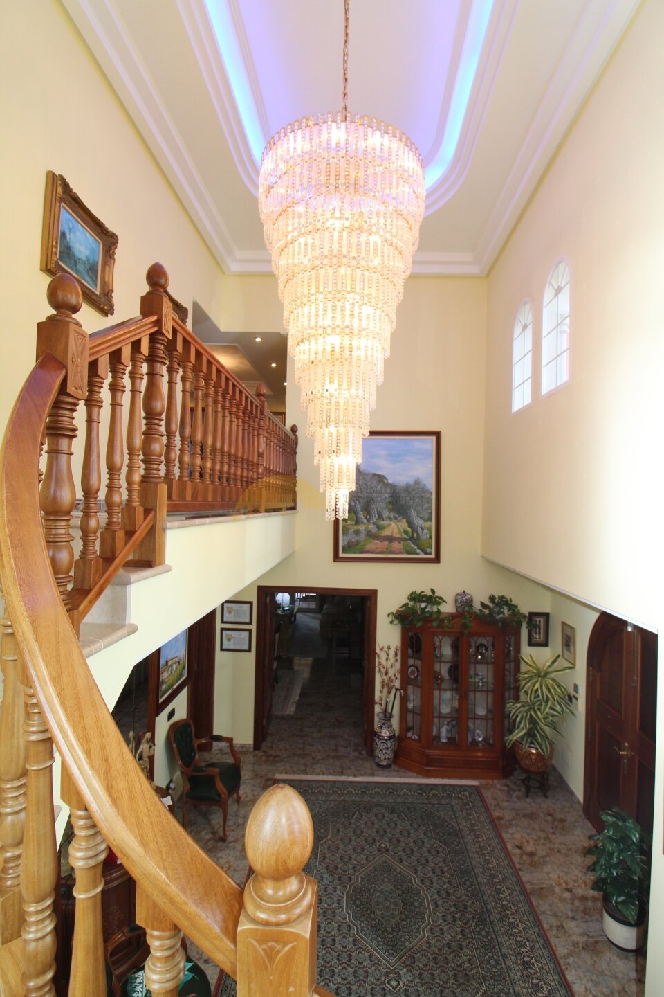 Exklusives Villenanwesen mit Pool und Garage in Maioris