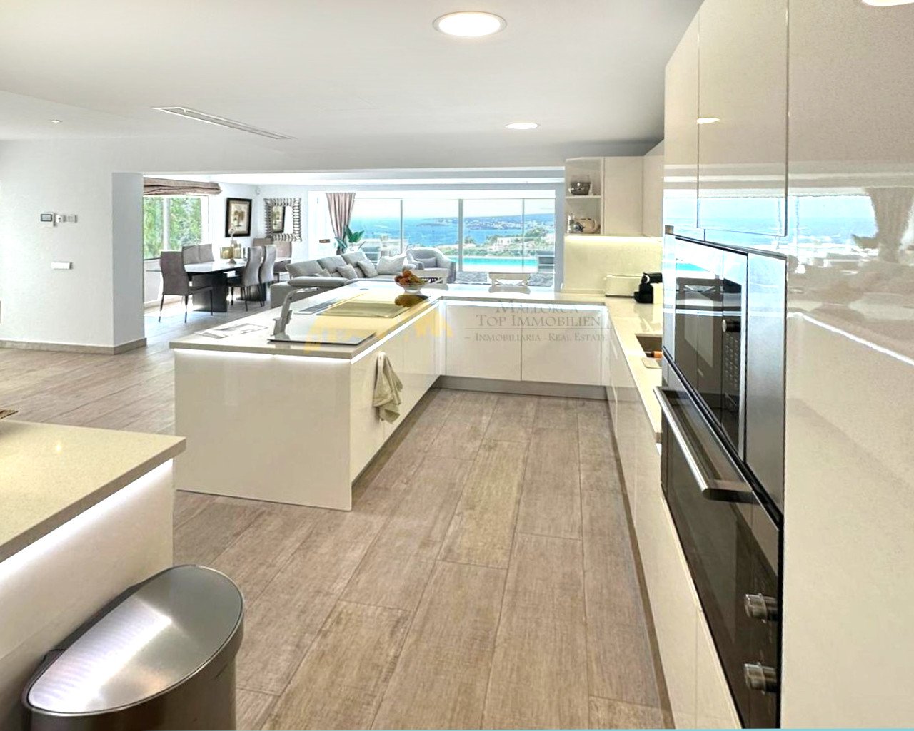 Unglaubliche Villa mit Meerblick und privatem Lift