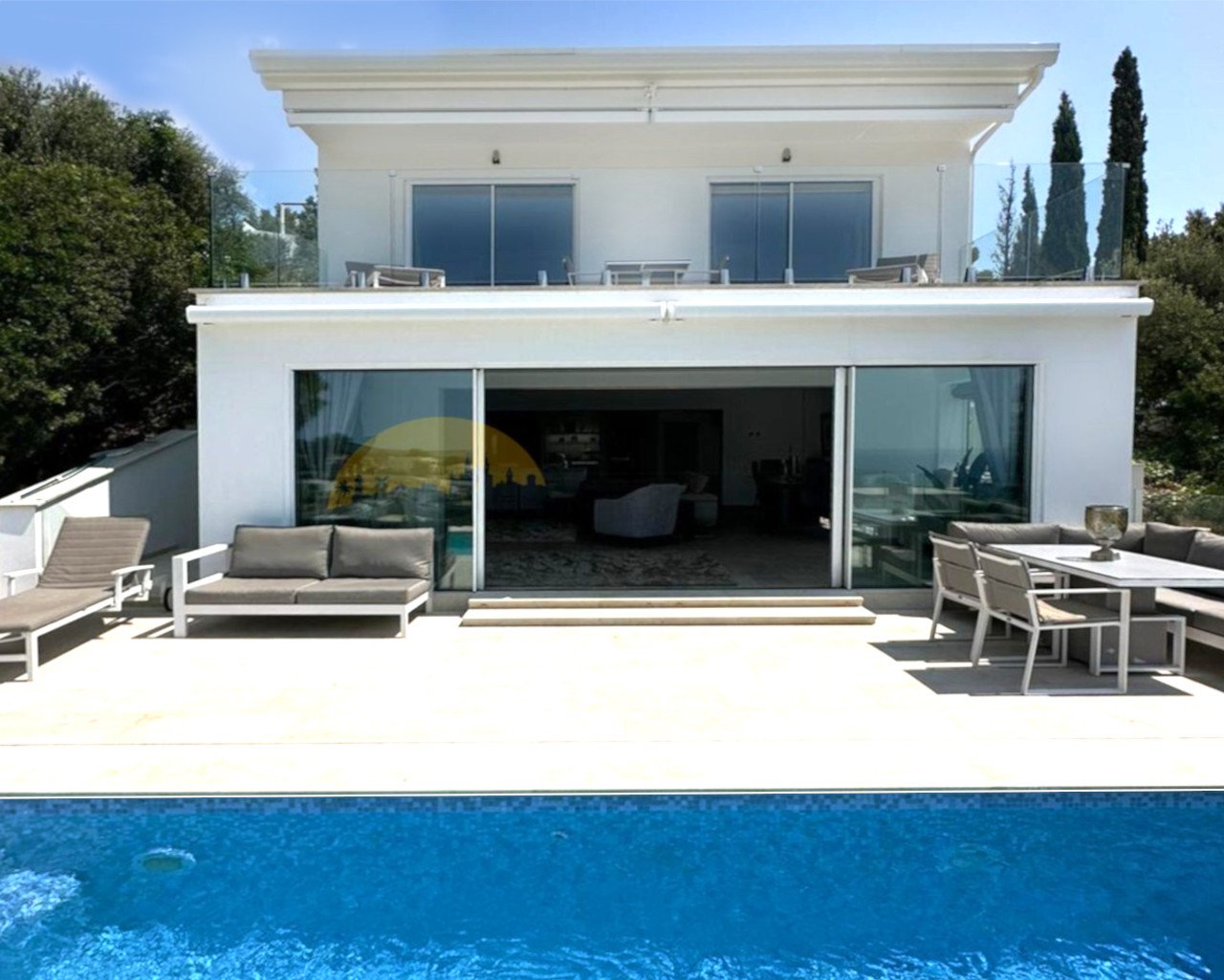 Unglaubliche Villa mit Meerblick und privatem Lift