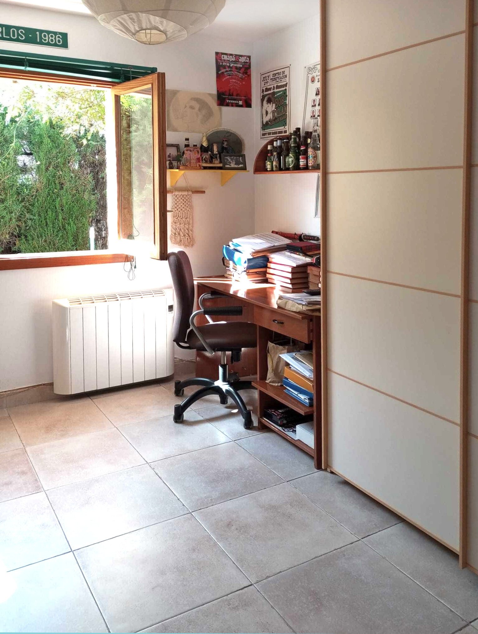 Schöne Doppelhaushälte mit mediterranem Garten