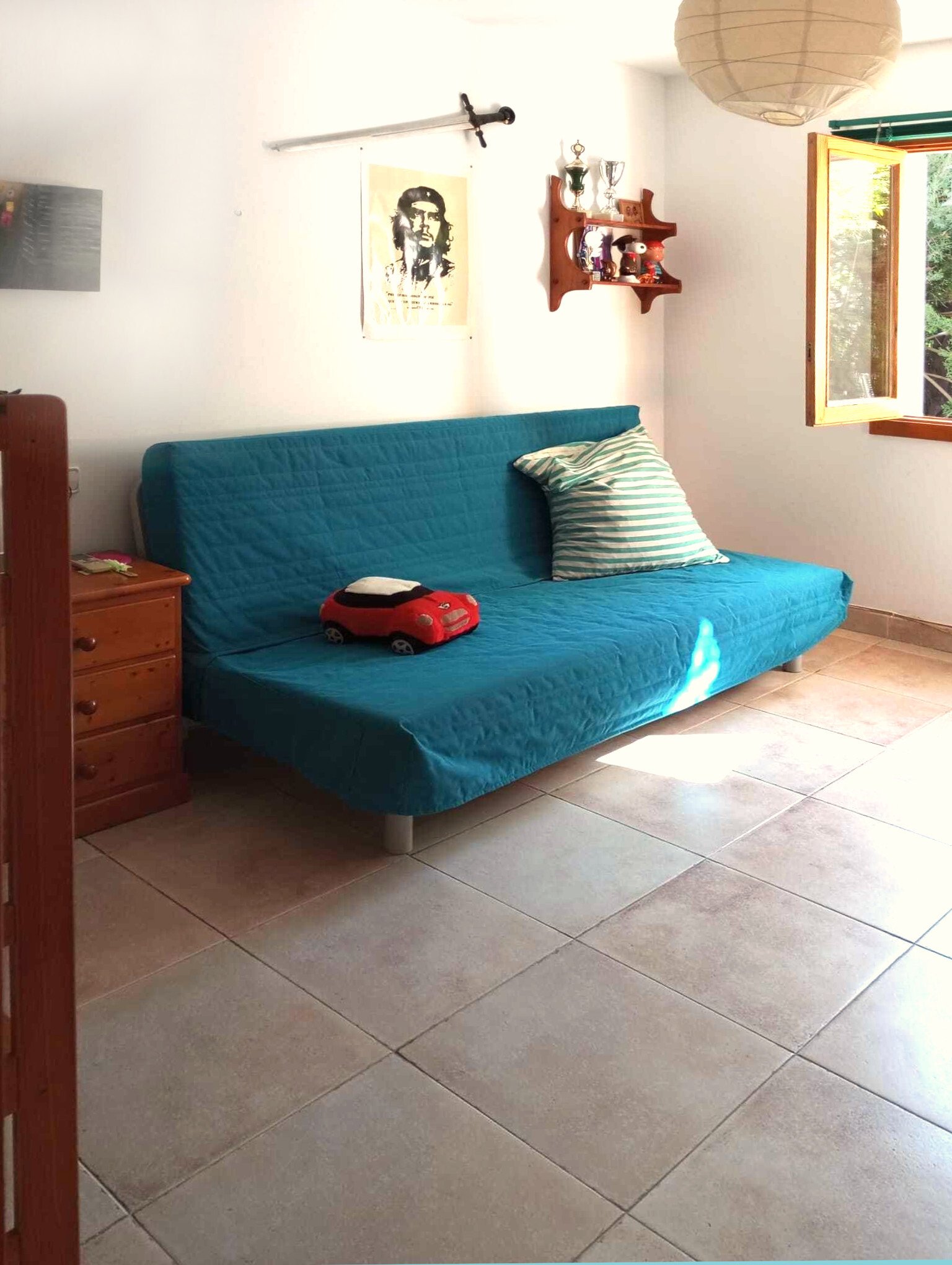 Schöne Doppelhaushälte mit mediterranem Garten