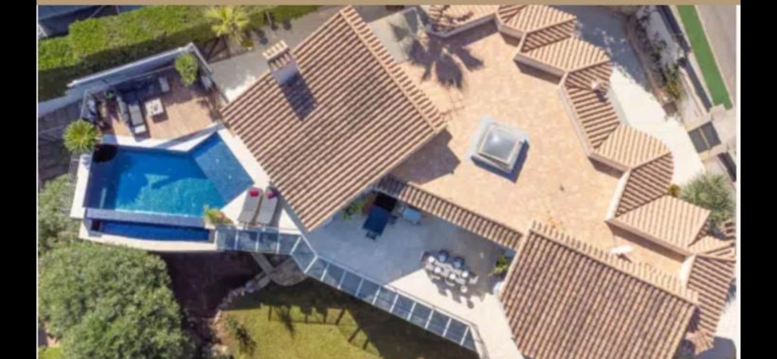 Charmante moderne Villa mit exklusivem Panoramablick!