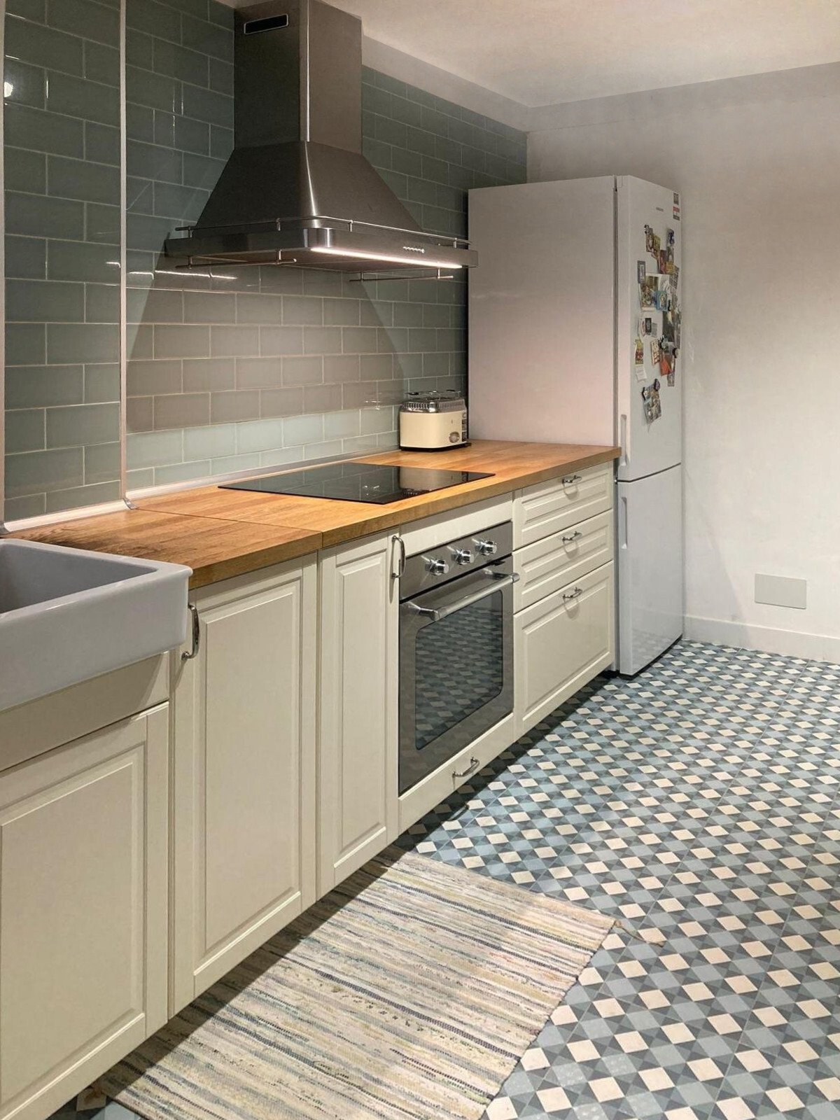 Geräumige, komplett modernisierte 4-Schlafzimmer-Wohnung – Perfekt für Dein neues Zuhause!
