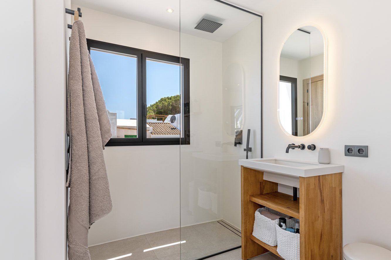 Exklusive Traumvilla mit Meerblick und Pool