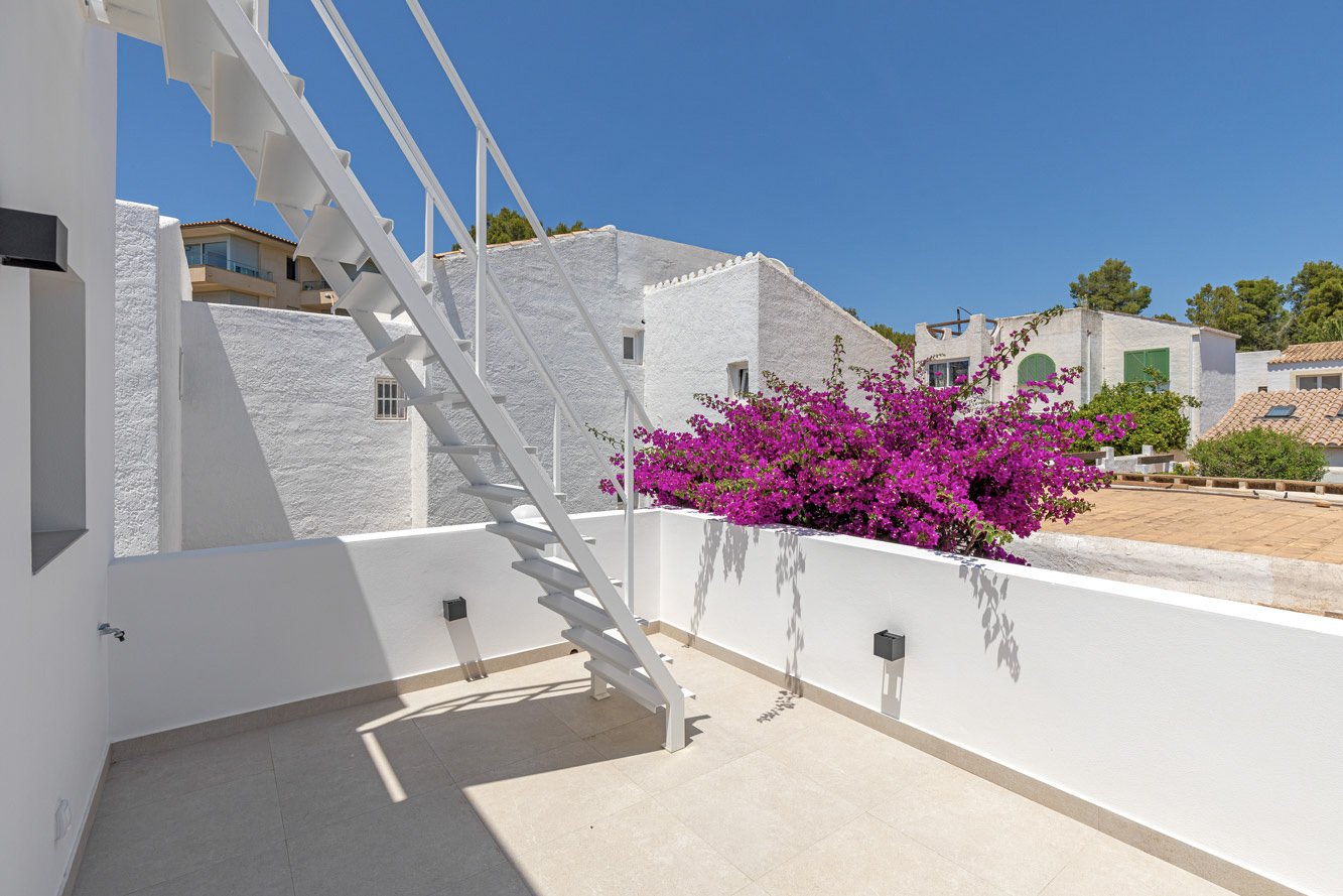 Exklusive Traumvilla mit Meerblick und Pool