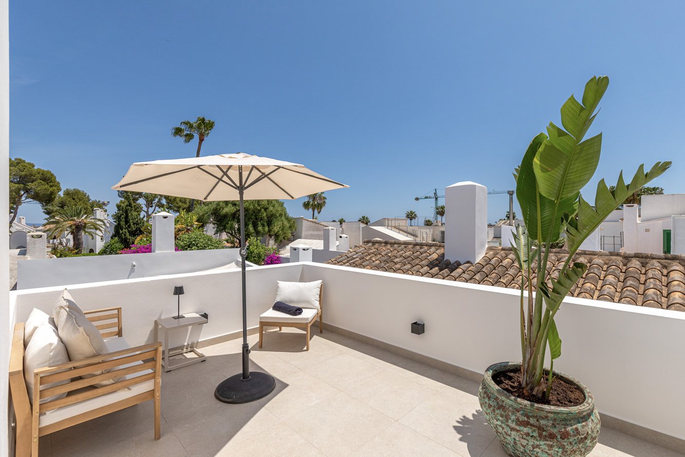 Exklusive Traumvilla mit Meerblick und Pool