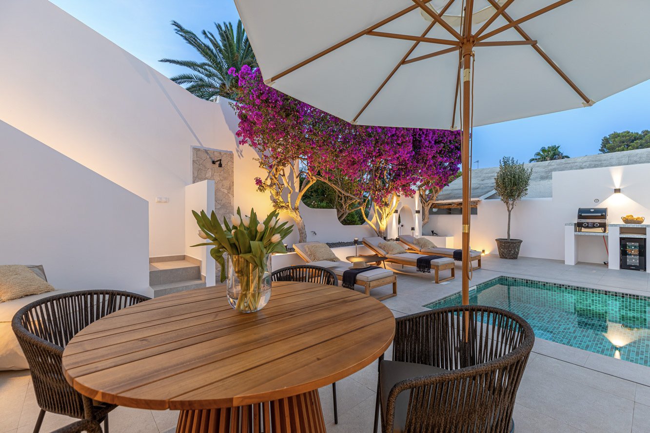 Exklusive Traumvilla mit Meerblick und Pool
