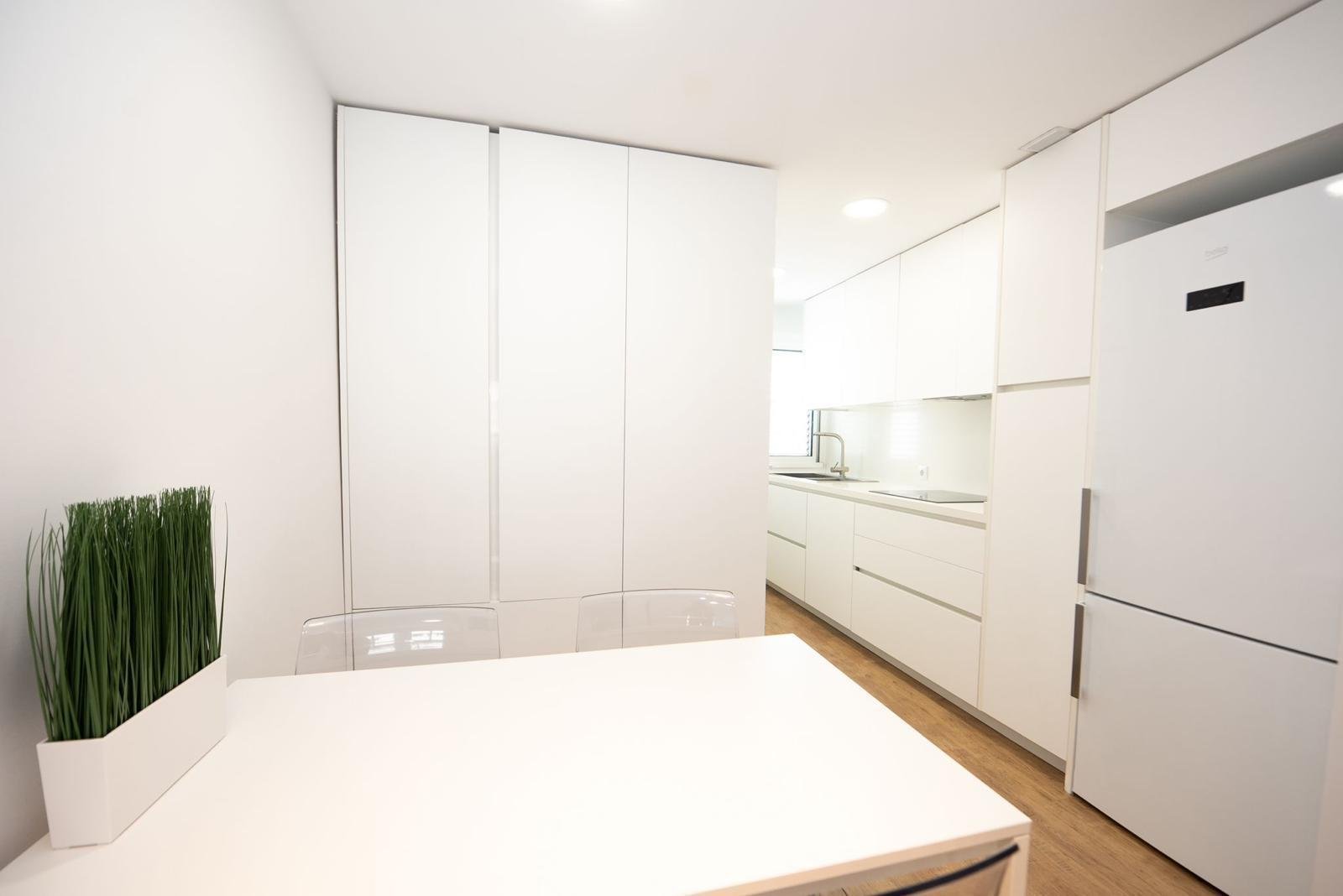 Modernisierte Wohnung mit Garage und Blick auf die historischen Mühlen!