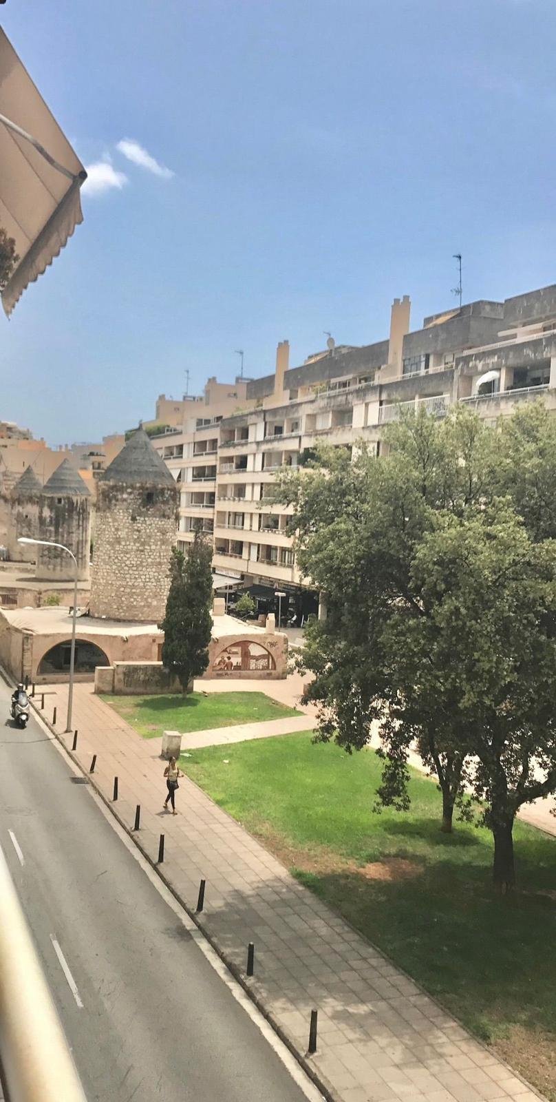 Modernisierte Wohnung mit Garage und Blick auf die historischen Mühlen!