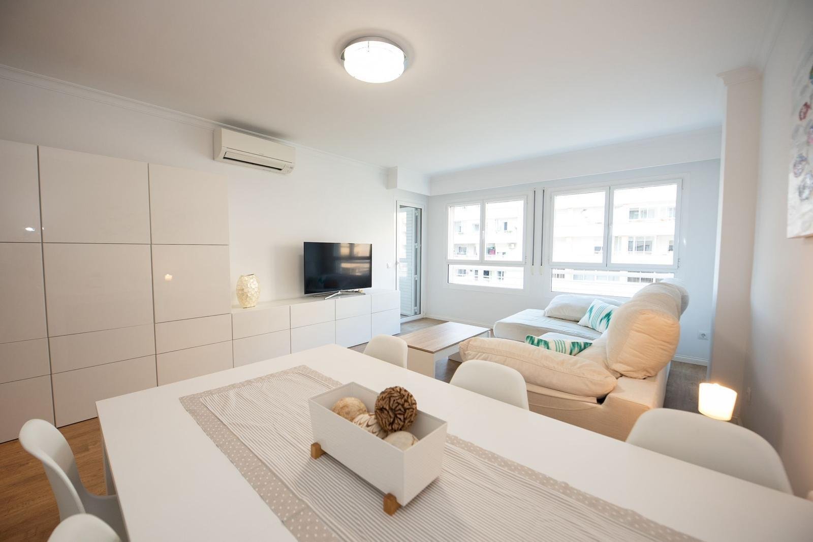 Modernisierte Wohnung mit Garage und Blick auf die historischen Mühlen!
