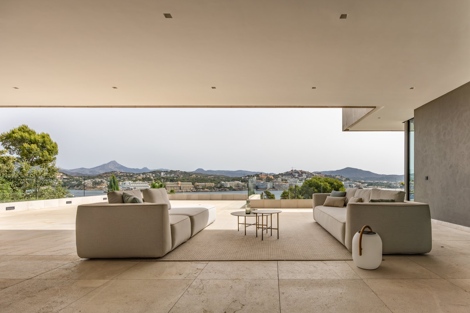Luxus Designer Villa mit atemberaubendem Meerblick