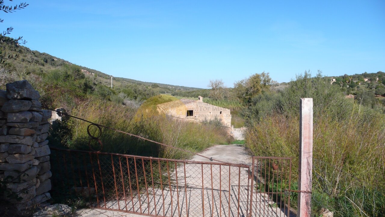 Authentisches mallorquinisches Landhaus mit Weitblick und großem Potenzial