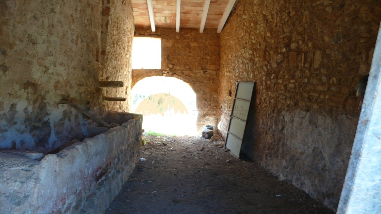 Authentisches mallorquinisches Landhaus mit Weitblick und großem Potenzial