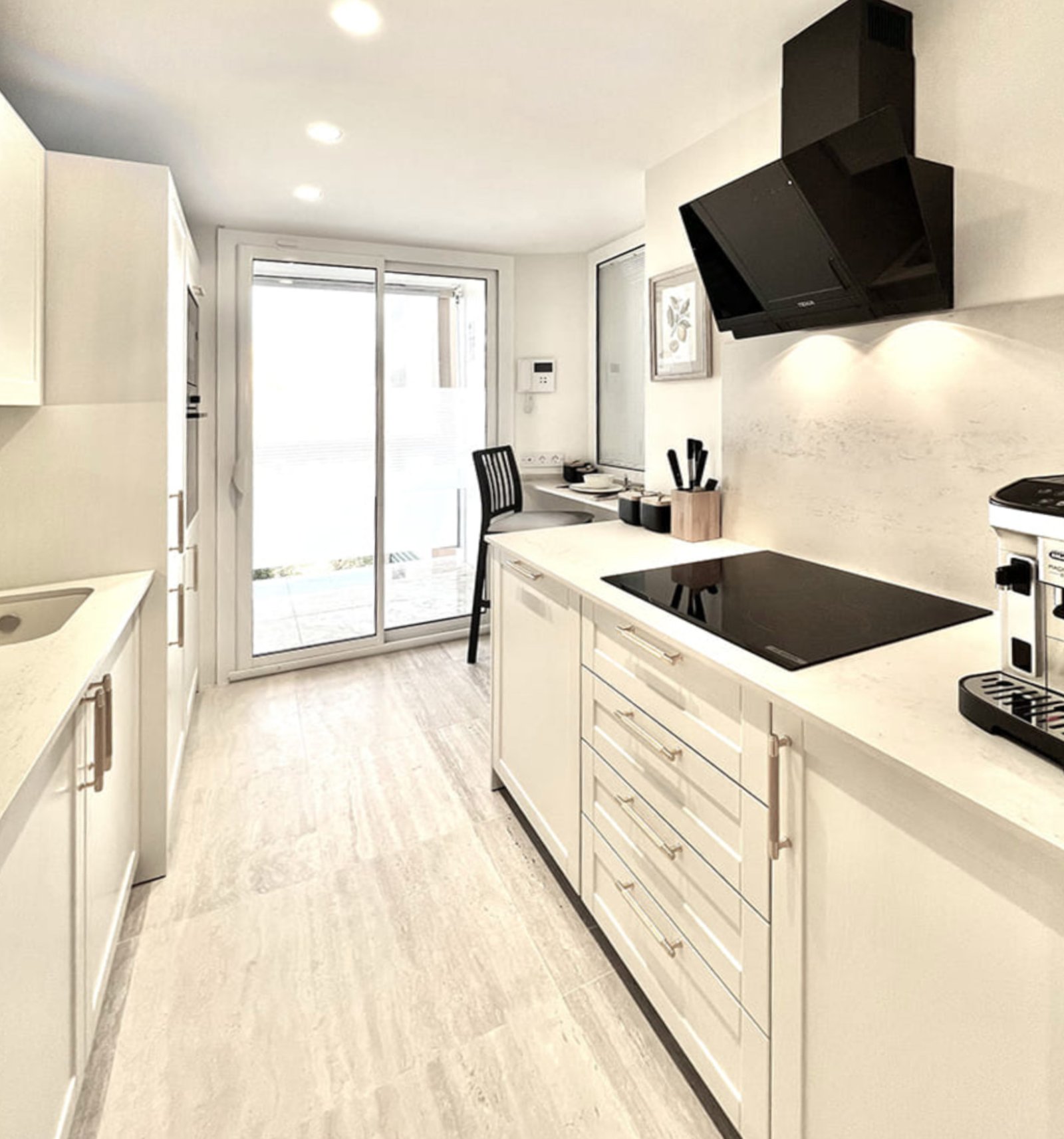 Wohnen mit zeitloser Eleganz – Stilvolle, renovierte Wohnung in Toplage