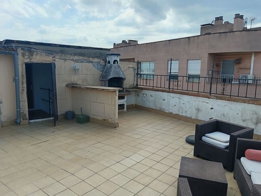 Dachterrasse mit integrierter Grillküche und Gemeinschaftsbereich Dachterrasse mit integrierter Grillküche und Gemeinschaftsbereich