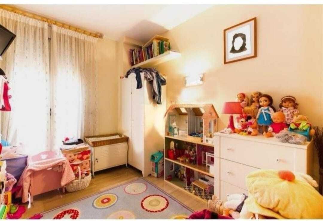 Kinderzimmer mit intelligenter Raumnutzung und vielfältigen Stauraumlösungen Kinderzimmer mit intelligenter Raumnutzung und vielfältigen Stauraumlösungen