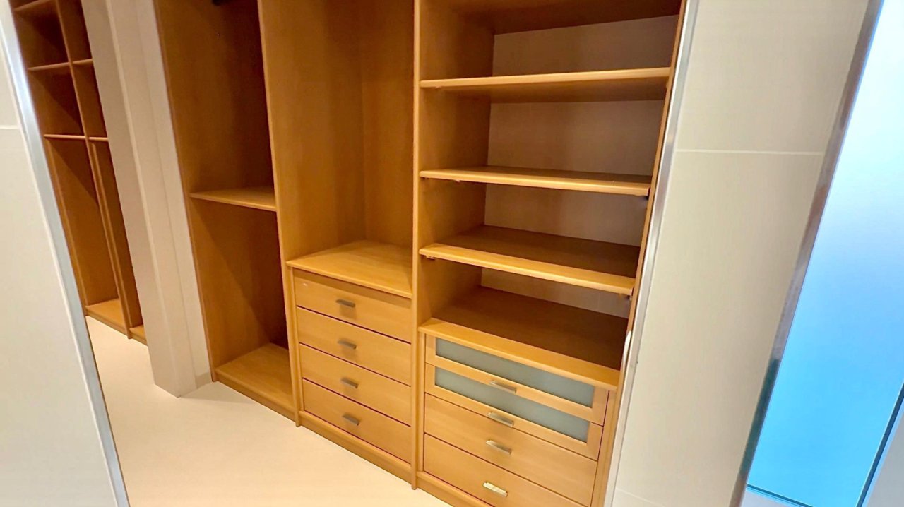 Kleiderschrank Kleiderschrank