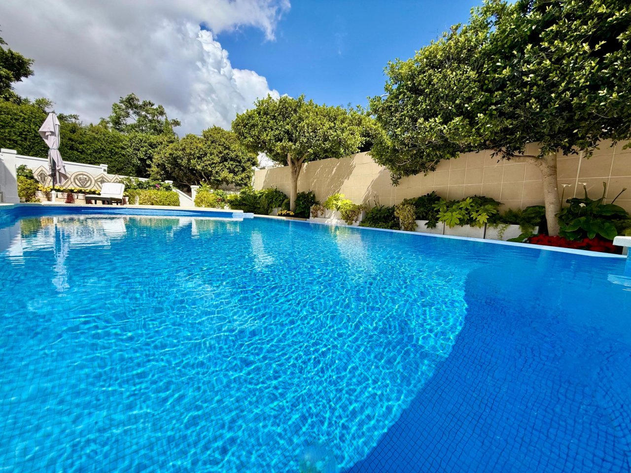 Pool Pool