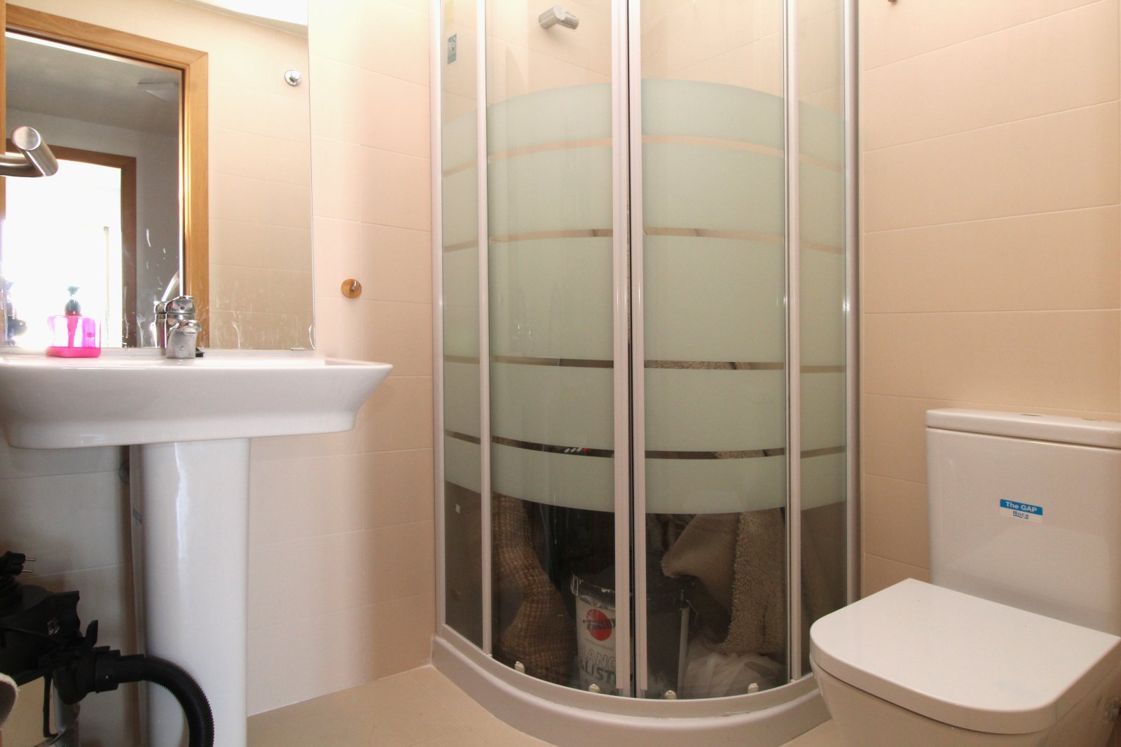 Bad mit Dusche Bad mit Dusche
