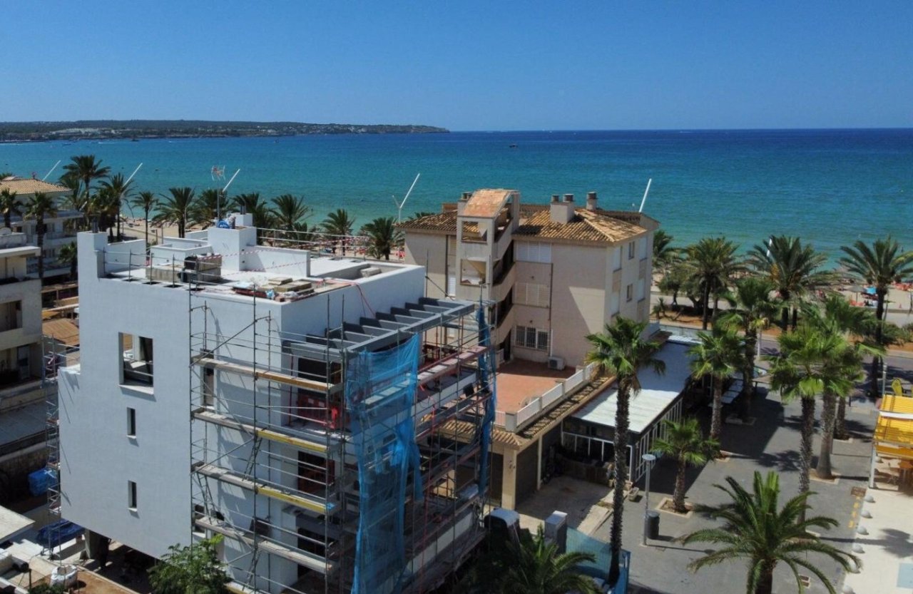 Bauprojekt in Strandlage: Moderne Neubau-Architektur mit Meerblick Bauprojekt in Strandlage: Moderne Neubau-Architektur mit Meerblick