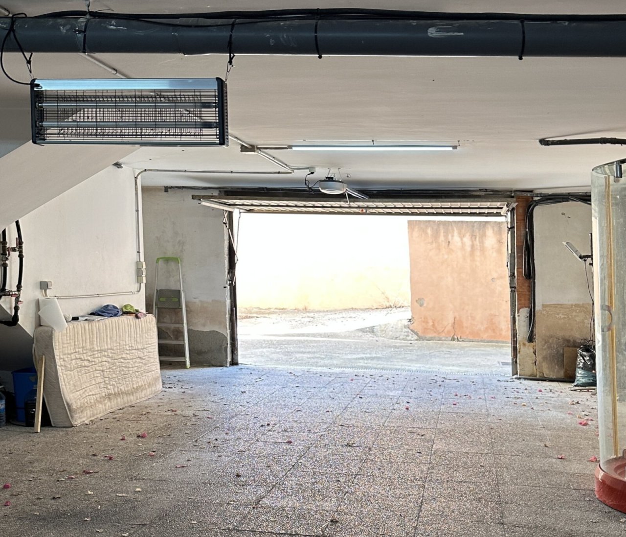 Garage Garage