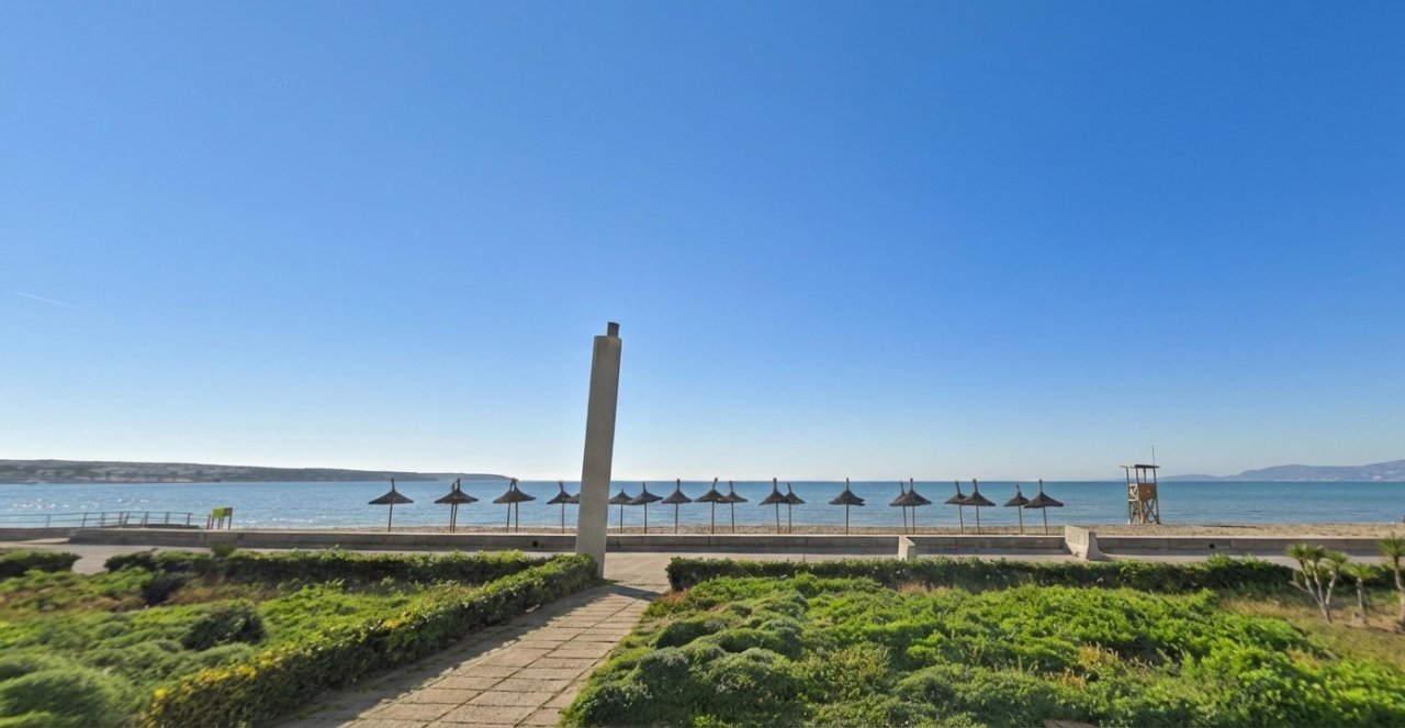 Direkter Strandpromenadenzugang mit Meerblick und gepflegter Außenanlage Direkter Strandpromenadenzugang mit Meerblick und gepflegter Außenanlage