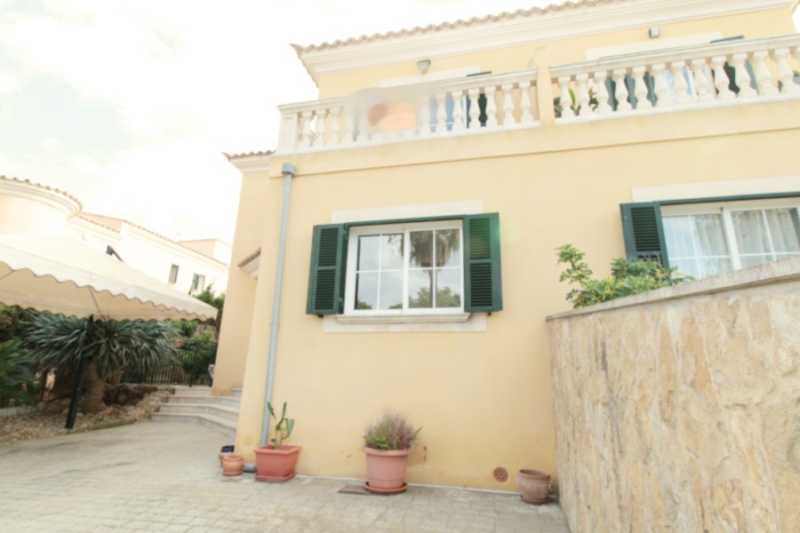 Puig de Ros. Neuwertige Doppelhaushälfte mit Pool in der Nähe des Golfclubs  Puig de Ros. Neuwertige Doppelhaushälfte mit Pool in der Nähe des Golfclubs