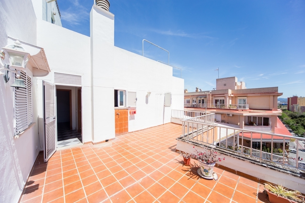 Foners. Renovierungsbedürftige Stadtwohnung mit Potenzial  Foners. Renovierungsbedürftige Stadtwohnung mit Potenzial