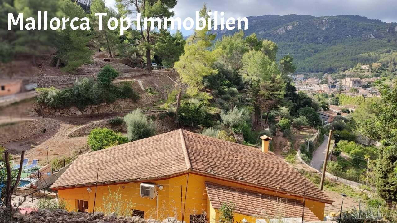 Charaktervolles Anwesen mit authentischer Architektur und unverbaubarem Bergblick