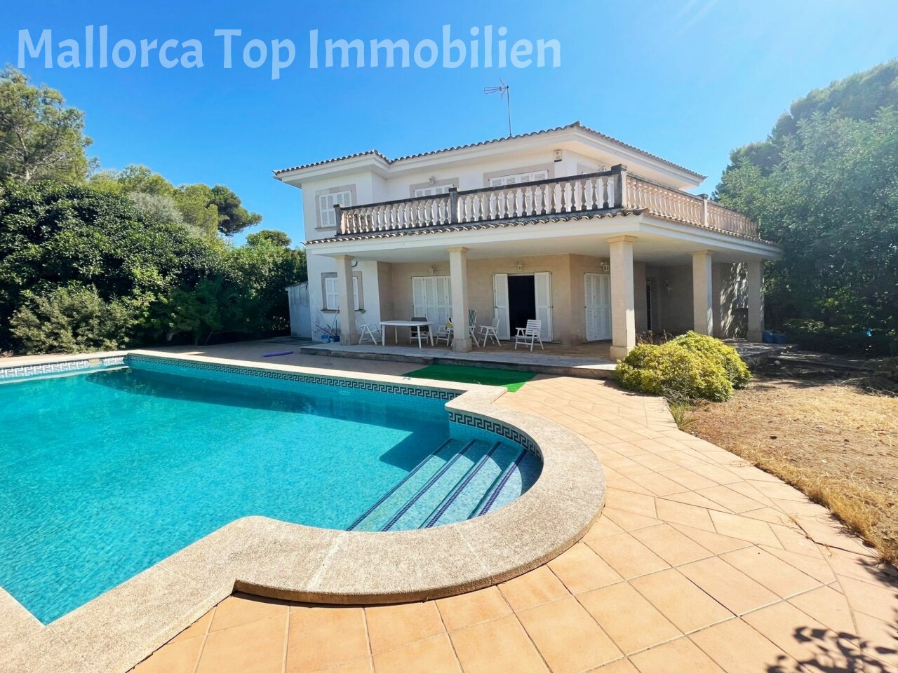 Traumvilla in 2. Meereslinie in ruhiger Wohngegend  Traumvilla in 2. Meereslinie in ruhiger Wohngegend