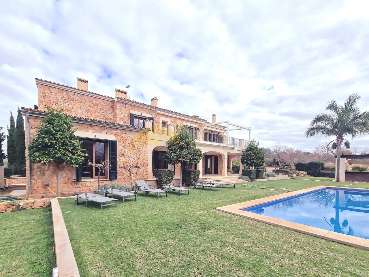 Finca mit Pool in Son Gual