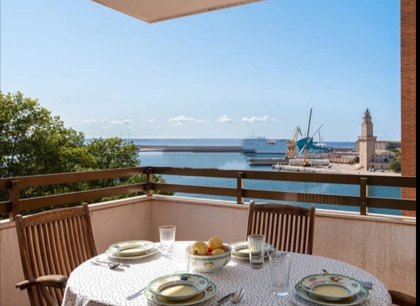 Terrasse mit Blick Terrasse mit Blick