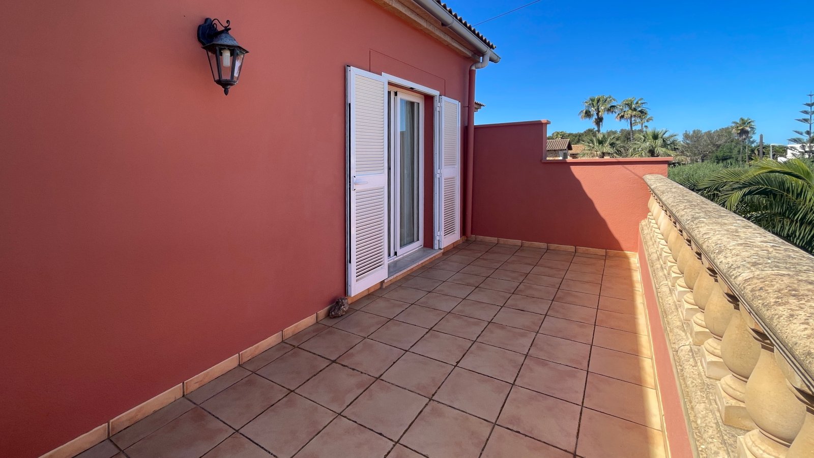 Balkon vom Hauptschlafzimmer Balkon vom Hauptschlafzimmer