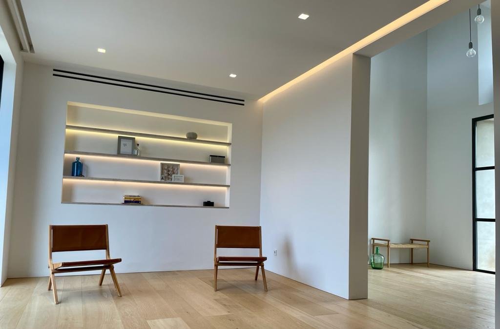 Elegant property with spacious plot and high-quality furnishings - your retreat in the countryside