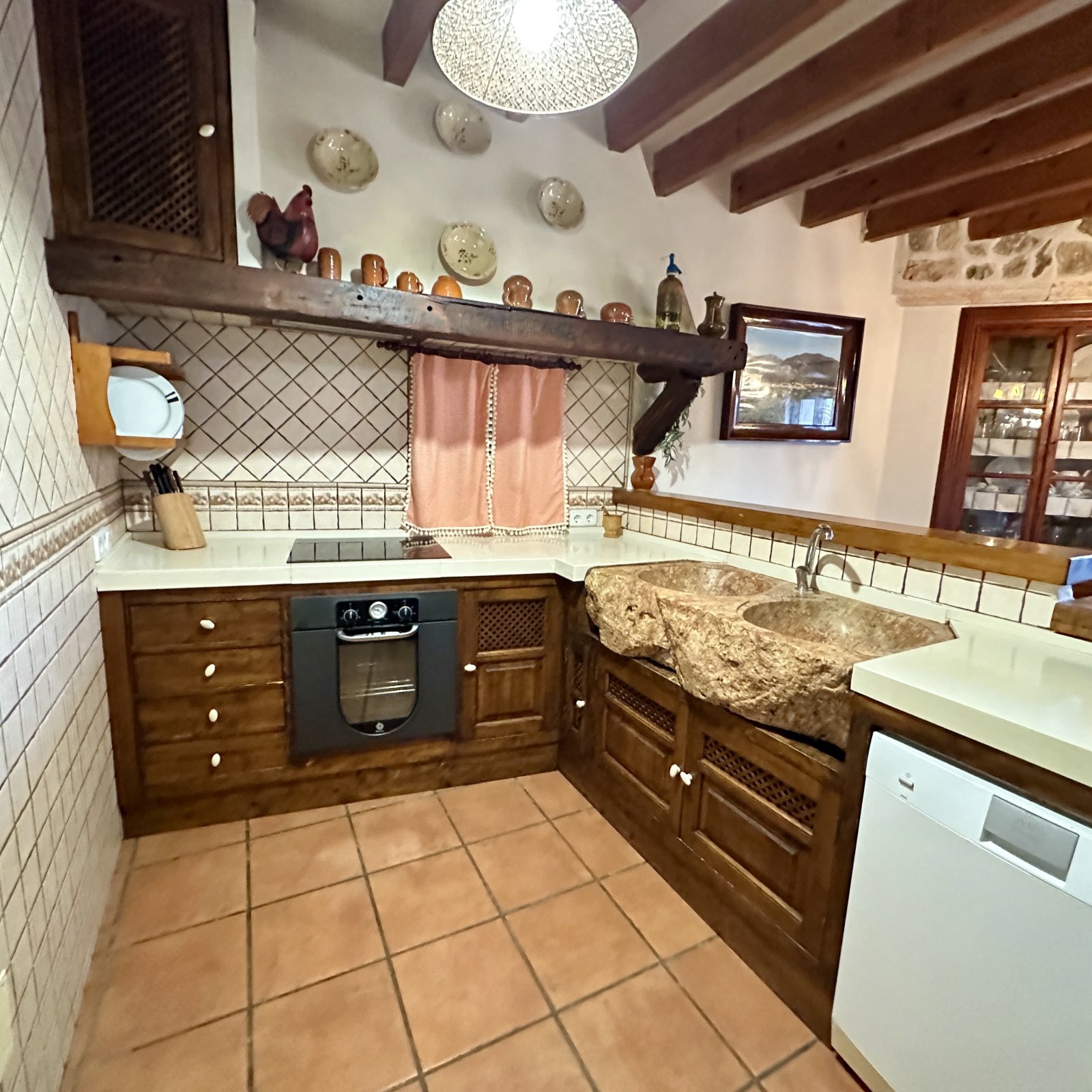 Charming Mallorcan Townhouse in the Heart of Caimari – Stylishly Renovated with Rooftop Terrace