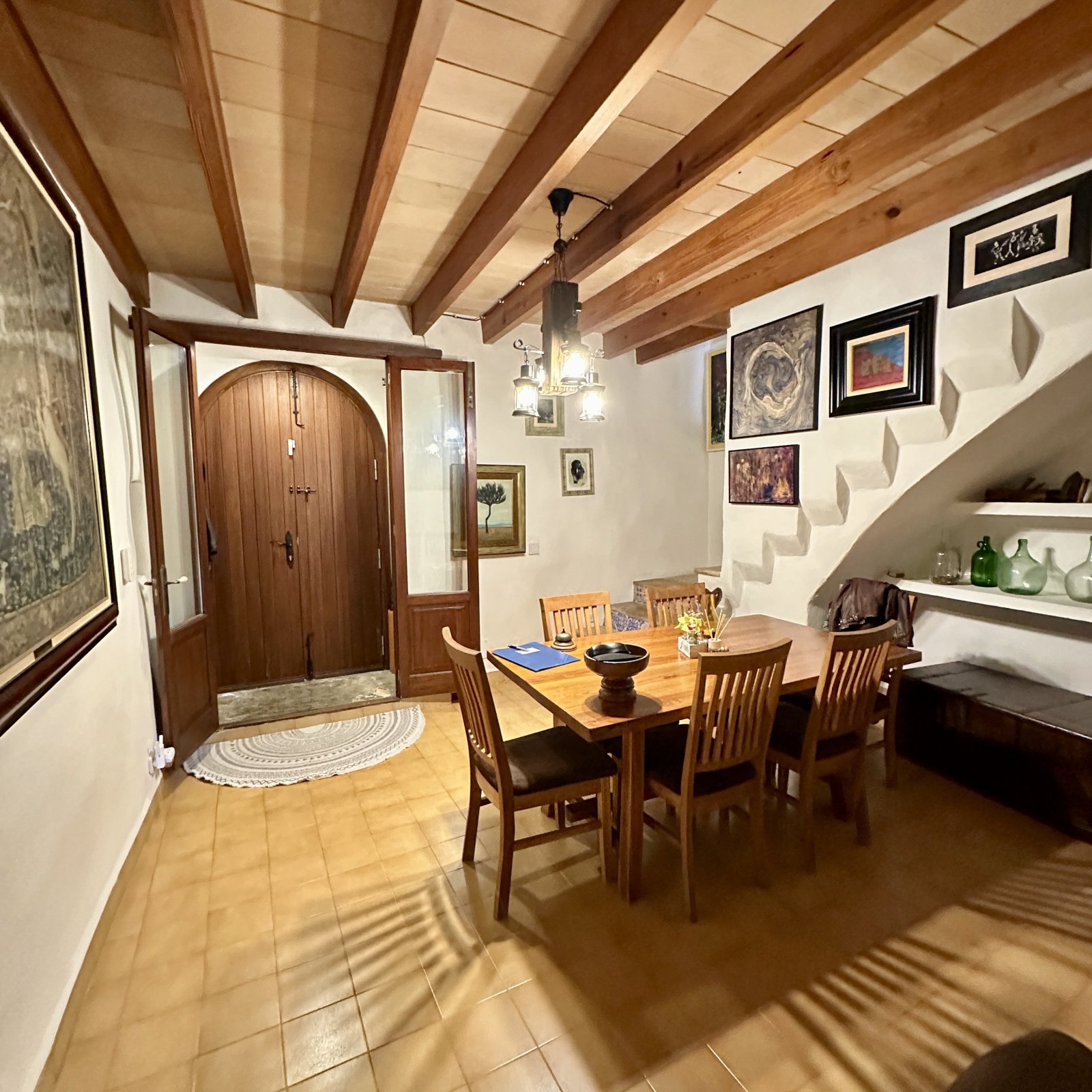 Charming Mallorcan Townhouse in Campanet
