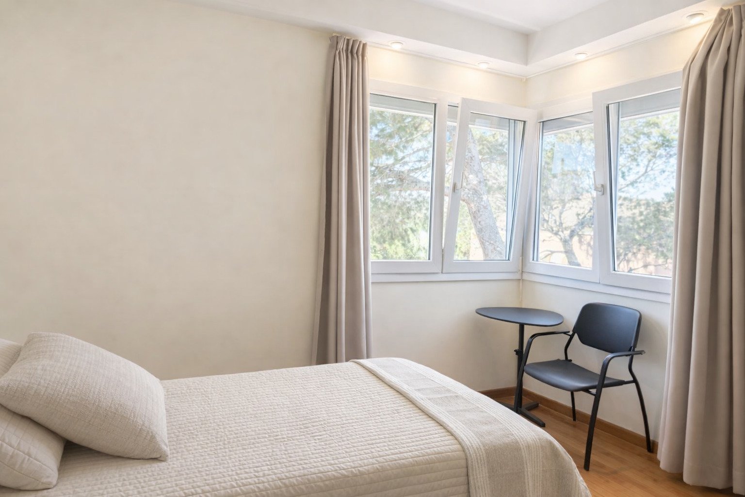 Exklusive First-Line-Villa mit unverbaubarem Meerblick und ETV