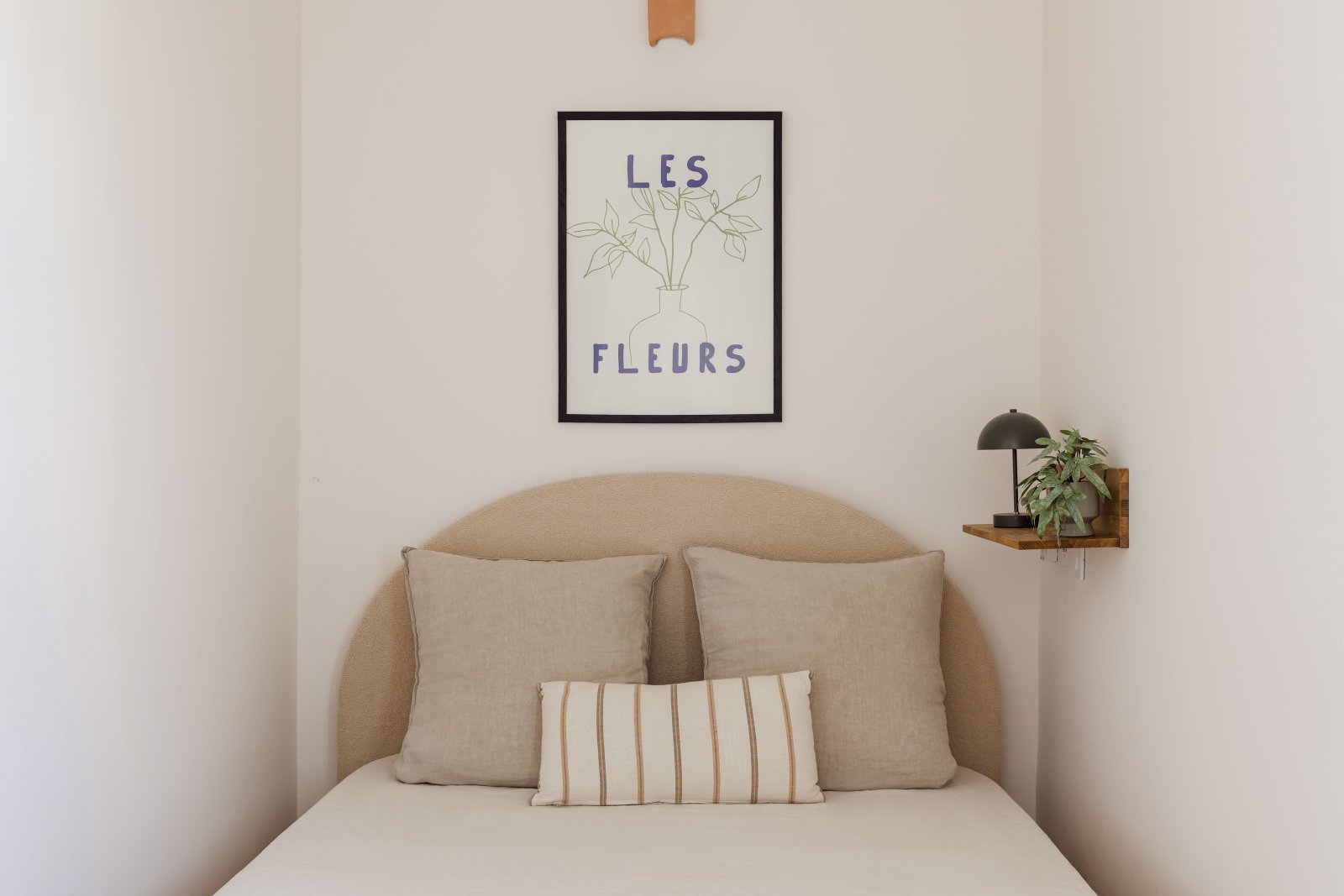 Sun-filled dream apartment in Portals Nous